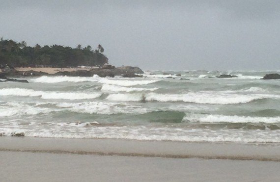 Marinha emite alerta de mau tempo com previsão de ondas de até 2,5 metros de altura na Bahia