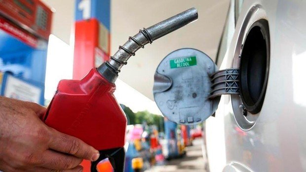 Gasolina puxa alta da inflação na região metropolitana de Salvador