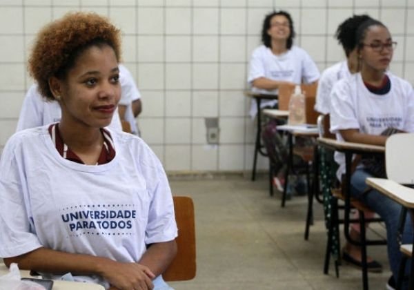  Mais de 18 mil estudantes são beneficiados pelo programa Universidade Para Todos em 2023