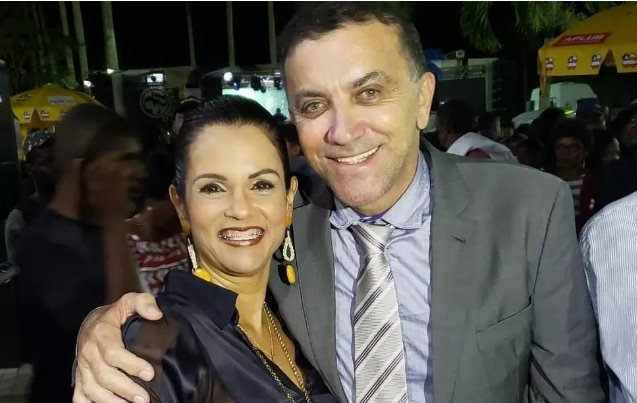  Prefeito de Conceição da Feira e esposa são encontrados mortos em condomínio de luxo na Paralela