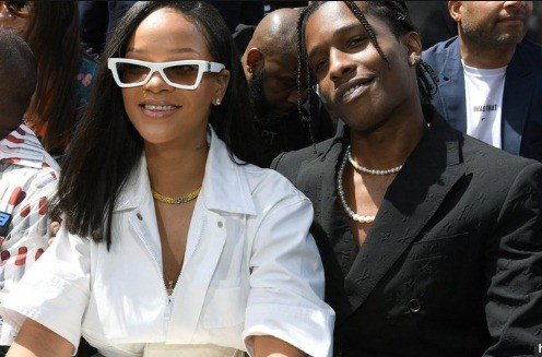  Rihanna está namorando com rapper A$AP Rocky, diz revista