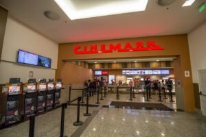Entrada do Cinemark no Boulevard Shopping Camacari Divulgacao