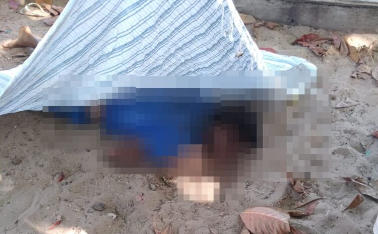  Corpo de homem é encontrado com sinais de violência em praia de Camaçari