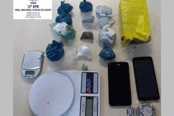  Homem é preso acusado de tráfico de drogas em Camaçari