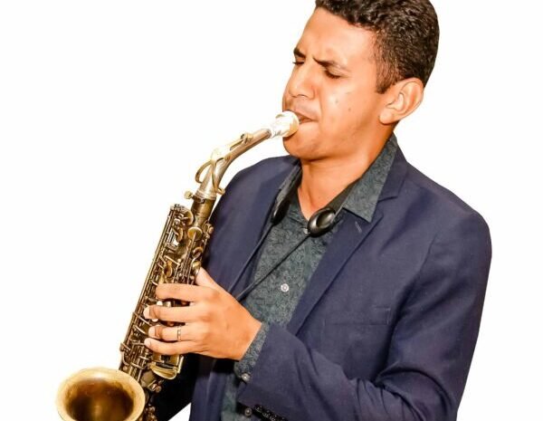  Saxofonista Lucas Macedo comanda ‘Sexta com Jazz’ no Boulevard Camaçari
