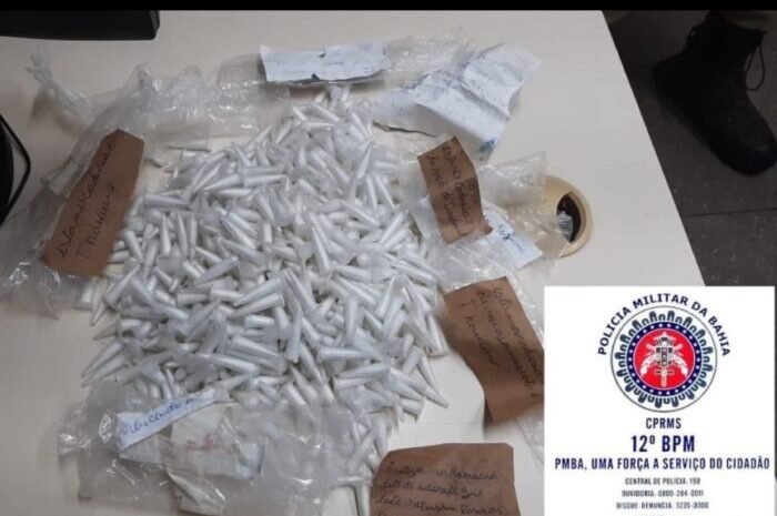  12º BPM: Duas mulheres são presas com 593 pinos de cocaína em Camaçari