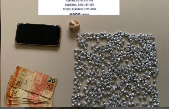  12º BPM: Homem é preso com 584 pedras de crack em Camaçari