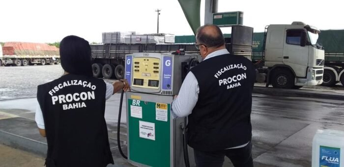  Operação do Procon-BA acompanha preços em postos de combustíveis após redução do ICMS