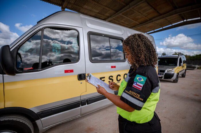  Camaçari: Prazo para renovar licença de transporte escolar vai até 29/7 na STT