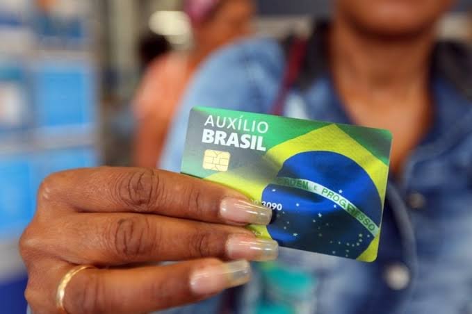  Empréstimo consignado para beneficiários do Auxílio Brasil já está disponível; saiba mais