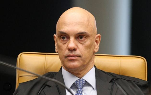  Moraes bloqueia 43 contas de empresas por atos antidemocráticos