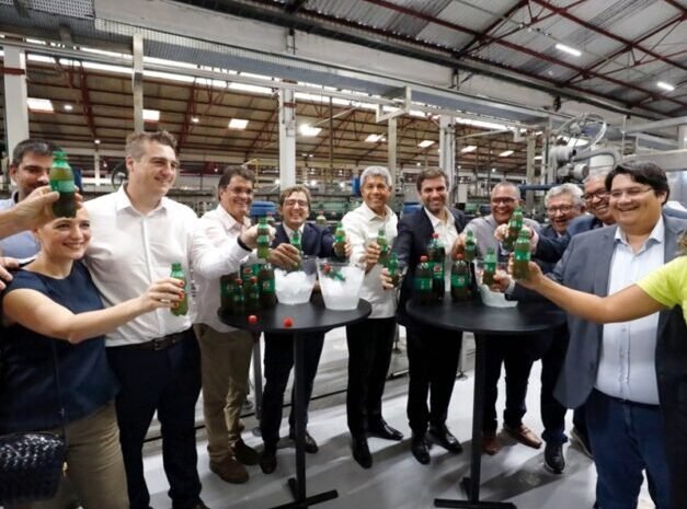  Ambev investe R$ 75 milhões e inaugura nova linha de refrigerante em Camaçari