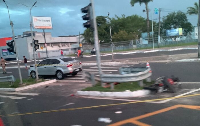  Grave acidente deixa um morto e outro ferido, na Avenida Jorge Amado, em Camaçari