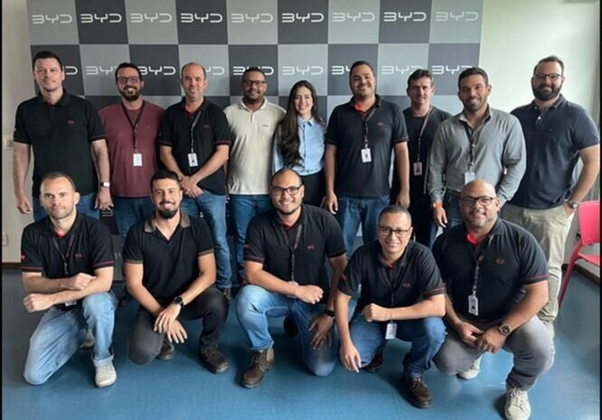  BYD envia primeira turma de brasileiros da fábrica de Camaçari para intercâmbio na China