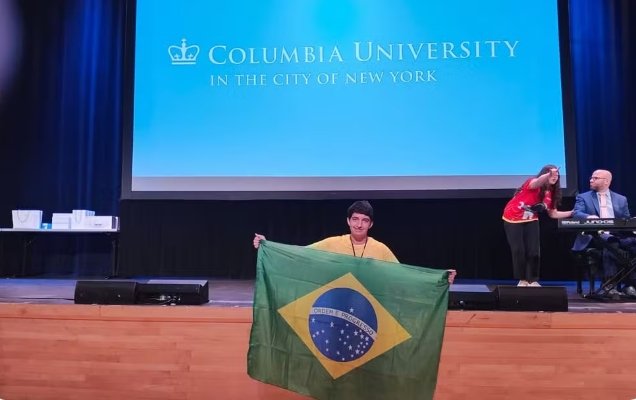  Estudante baiano de 14 anos ganha medalha de ouro em torneio internacional de matemática