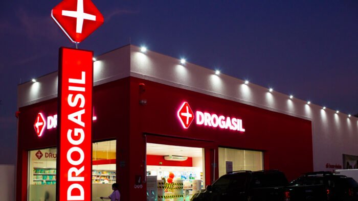  Drogasil abre inscrições online para vagas de Atendente de Loja, em Camaçari; não exige experiência