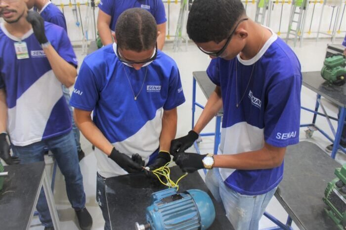  SENAI abre 297 vagas gratuitas para cursos de aprendizagem industrial, em Camaçari e outras cidades