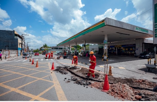  STT instala novo conjunto semafórico em Camaçari