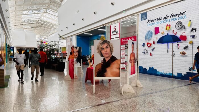  Outubro Rosa: corte de cabelo solidário e exposição fotográfica acontecem no Boulevard Camaçari