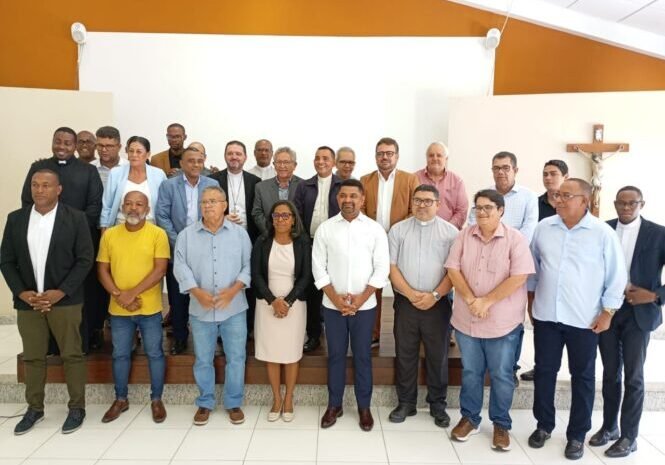  Diocese de Camaçari promove encontro com gestores municipais em busca do bem comum