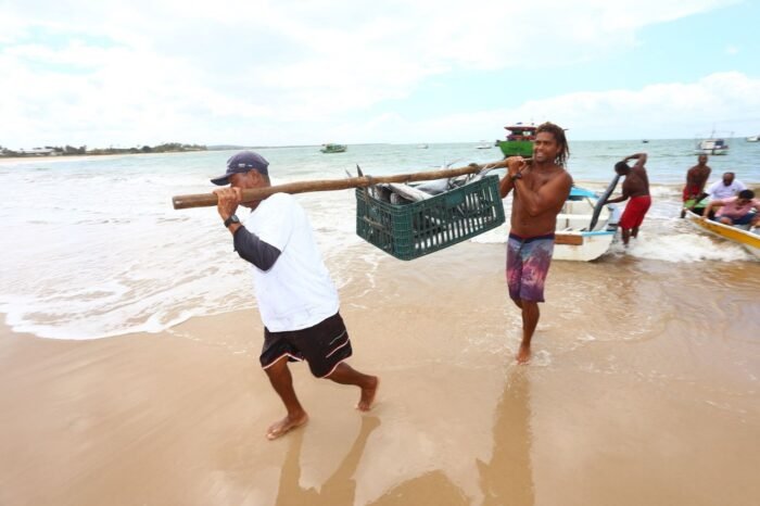  Prefeitura de Camaçari começa a recadastrar pescadores e marisqueiras para o programa Mais Pesca