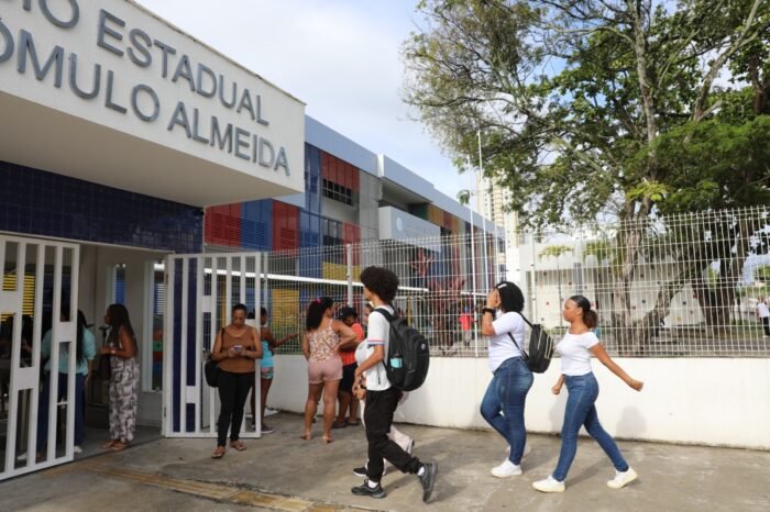  Matrículas para Educação de Jovens e Adultos (EJA) seguem abertas na rede estadual de ensino